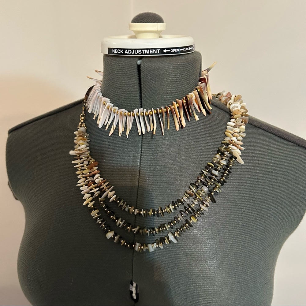 Set of two Shell Necklaces